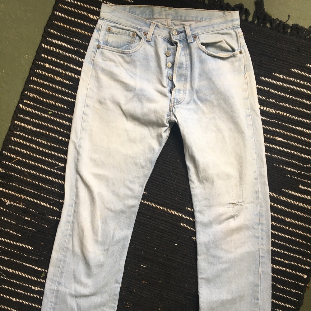 🎀SOLD🎀Vintage 1980’s red tab Levi’s 501 button fly Jeans